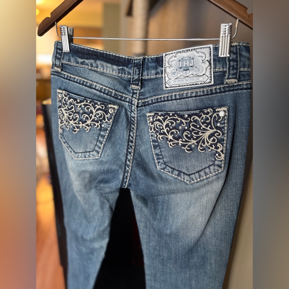 Woman’s Iron Horse Jeans - Picture 3 of 7